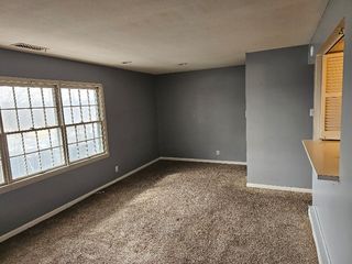 111 S  Elder Ln #11, Decatur, IL 62522