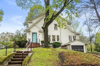 9 Oakwood Rd, Newton, MA 02466