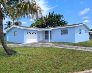 8361 NW 28th Pl, Fort Lauderdale, FL 33322