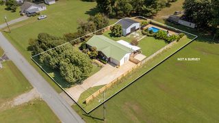 70 Harrell St, Trezevant, TN 38258