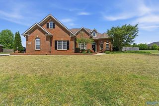 331 Blue Creek Dr, Harvest, AL 35749