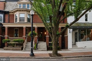 32 E  Vine St, Lancaster, PA 17602