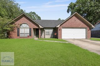 807 Hidden Hollow Cir, Hinesville, GA 31313
