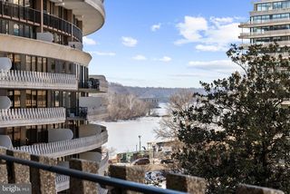 2500 Virginia Ave NW #517, Washington, DC 20037