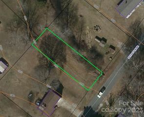 25 26/a 20th St, Hickory, NC 28601
