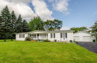 605 N  Elm St, Three Oaks, MI 49128