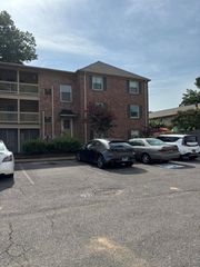 1206 Bristol Dr #202, Memphis, TN 38119