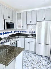 515 Fanshawe St #2, Philadelphia, PA 19111