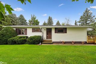 410 4th St SW, State Center, IA 50247