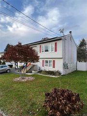 84 Buckland Dr, Waterbury, CT 06704