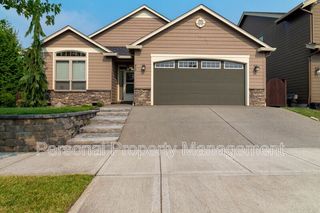 517 N  Helens View Dr, Ridgefield, WA 98642