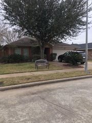 18319 Willow Moss Dr, Katy, TX 77449