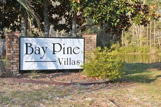 424 Shadow Way Ln, Pensacola, FL 32506