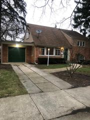 2618 Alexander St, Homewood, IL 60430