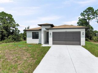 1035 Bandera ST, Lehigh Acres, FL 33974