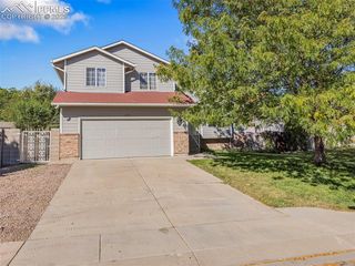 177 Kingsley Ave, Pueblo, CO 81005