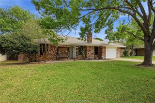 3303 Wildrye Dr, College Station, TX 77845