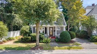 12 Gilbert St, Waltham, MA 02453