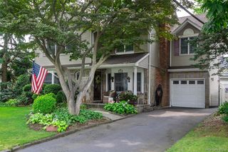 14 Magnolia Drive, New Hyde Park, NY 11040