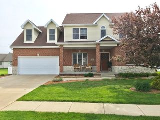 215 Highpoint Cir N, Bourbonnais, IL 60914