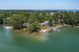 428-430 Harveys Neck Rd, Heathsville, VA 22473