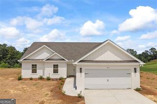 653 Racetrack Rd, Toccoa, GA 30577