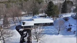2639 Hammond Highlands Dr, Traverse City, MI 49686