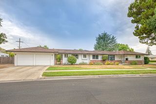 2828 E  Fedora Ave, Fresno, CA 93726