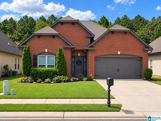 1077 Avalon Dr, Moody, AL 35004