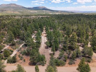 295 S  White Oak St, Kanab, UT 84758