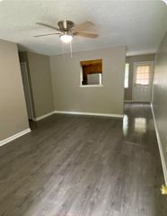 327 Mill Trace Dr #A, Dalton, GA 30721