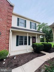 2063D Raleigh Rd, Hummelstown, PA 17036