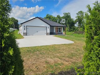 723 Linda Ln, Eldon, MO 65026