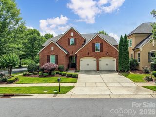 16620 Redding Park Ln, Cornelius, NC 28031