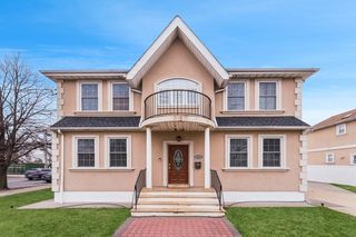 24705 136th Road, Rosedale, NY 11422