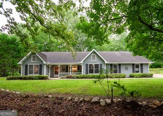 292 S  Grayson Trl, Hogansville, GA 30230