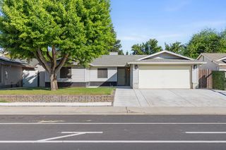 1348 E St #D, Oakdale, CA 95361