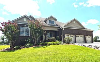 6734 Burgess Gower Rd, Cedar Hill, TN 37032