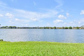 5510 Lakeside Dr #202, Margate, FL 33063