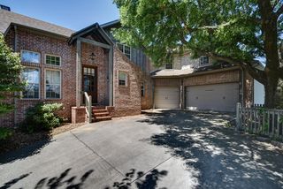 2041 W  Melbourne Ct, Springfield, MO 65810