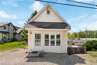 420-424 E  Main St #428, Apple Creek, OH 44606
