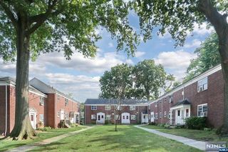 470 Maple Hill Dr #22, Hackensack, NJ 07601