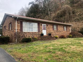 696 11th Hwy, Manchester, KY 40962