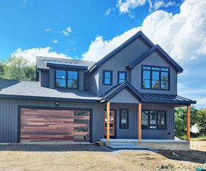 2 Campbell Way, Windham, NH 03087