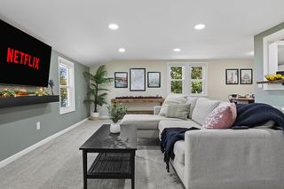 2529 Commercial Ave #2, Madison, WI 53704