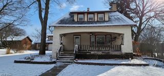 7911 S  Ridge Rd, Madison, OH 44057