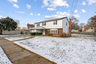 15 Greenlawn, Hempstead, NY 11550