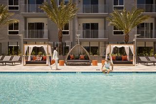 21010 Erwin St #Penthouse 726, Woodland Hills, CA 91367