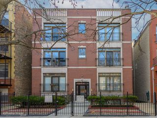 2441 W  Walton St #1, Chicago, IL 60622