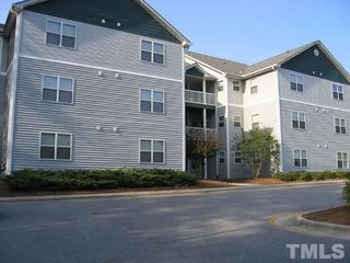 1430 Collegeview Ave #304, Raleigh, NC 27606